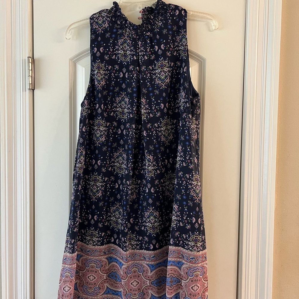 Elegant Navy and Pink Patterned Dress